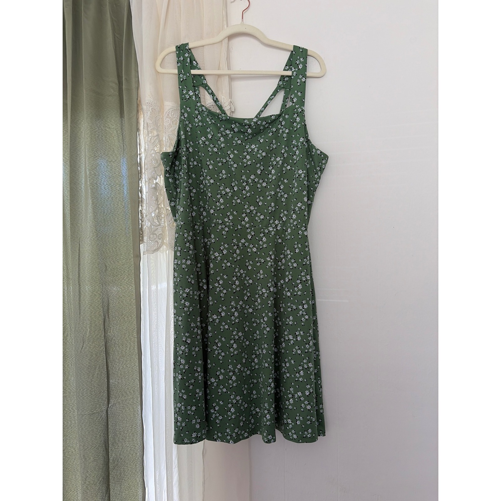 Nine Britton Floral Mini Dress Womens 2x Green Excellent Multi-Strap A-Line